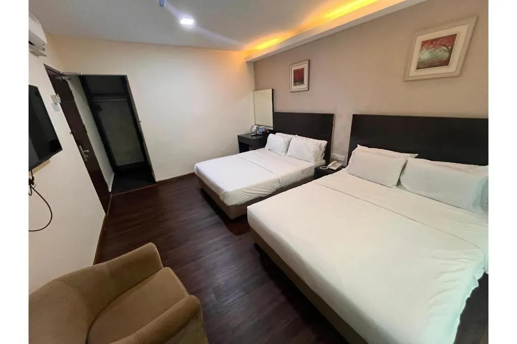 Capital O 91074 Grand World Hotel Johor Bahru 2*,