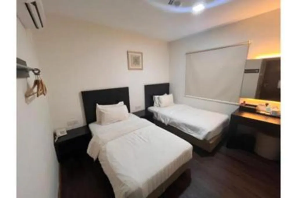 Capital O 91074 Grand World Hotel Johor Bahru