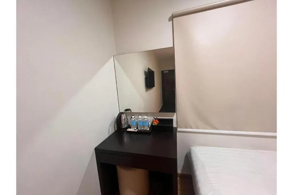 Grand World Hotel Johor Bahru 2*,  Malaysia