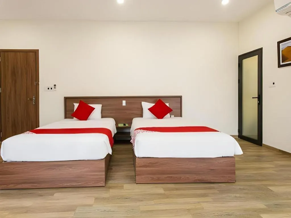 Capital O 91074 Grand World Hotel Johor Bahru