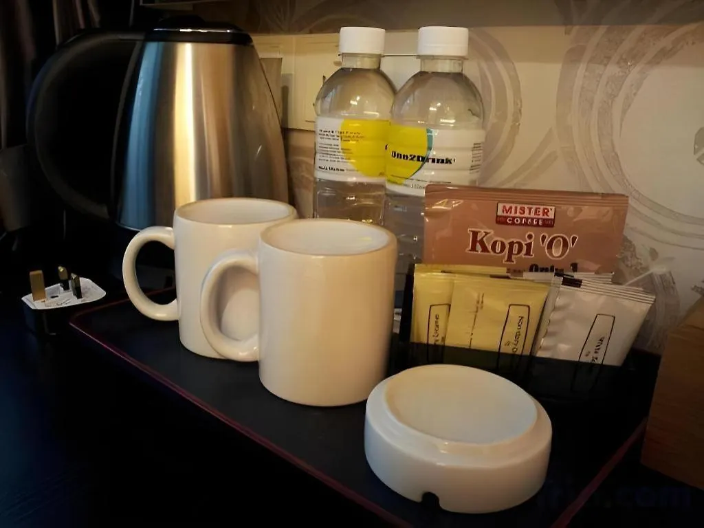 Capital O 91074 Grand World Hotel Johor Bahru