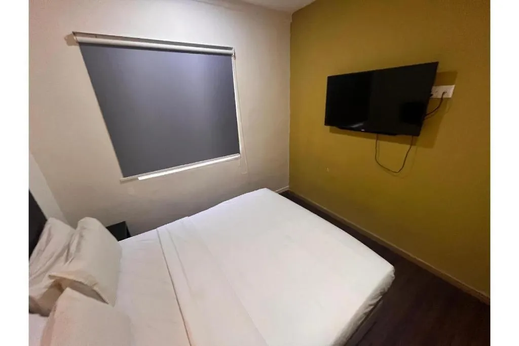 **  Capital O 91074 Grand World Hotel Johor Bahru Malezja