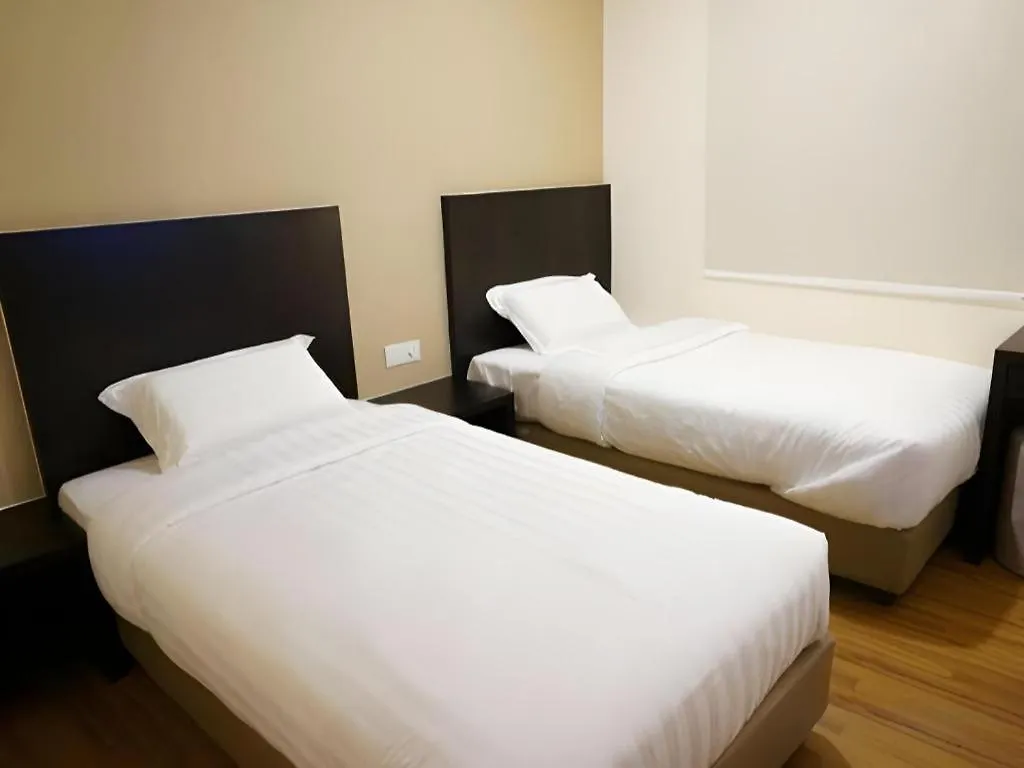 Capital O 91074 Grand World Hotel Johor Bahru