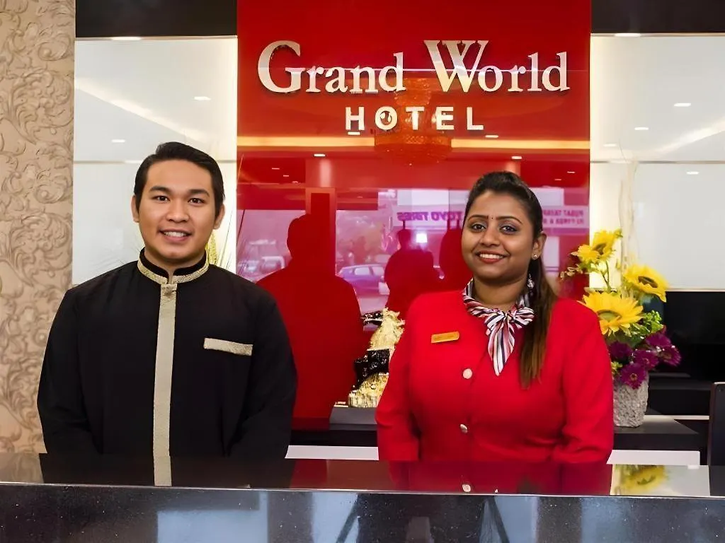 Capital O 91074 Grand World Hotel Johor Bahru 2*,  Malezja